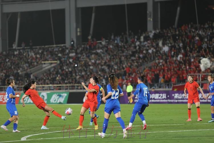 全国女足锦标赛B组首轮:北京大胜河北憾负 全国女足锦标赛B组首轮:北京大胜河北憾负